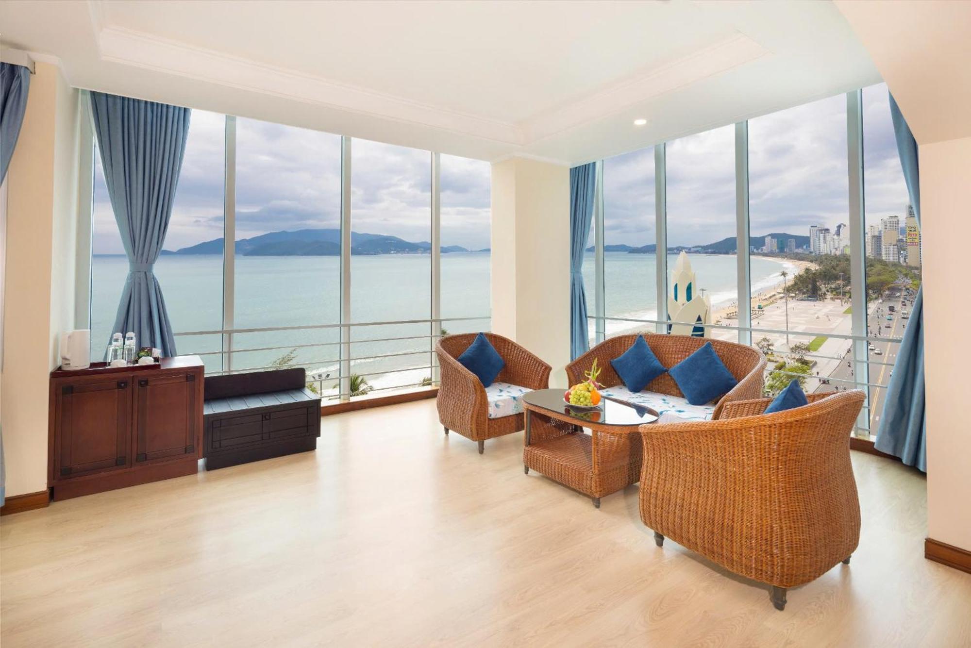 Nha Trang Lodge Hotel Exterior photo